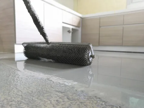 B.V.A.B podovi, Cementna košuljica, ravnajući sloj, estrih