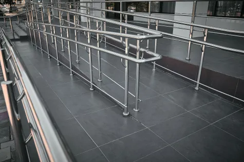 SLS PLUS, Prohromske ograde