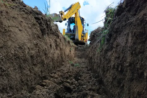 RADNJA ZA SVE VRSTE ZEMLJANIH RADOVA I PREVOZ MATERIJALA IVAN. KOP IVAN RADOMIROVIĆ PR, UŽICE, Kopanje kanala