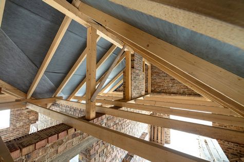 Perfect Wall, Adaptacija, uređenje potkrovlja