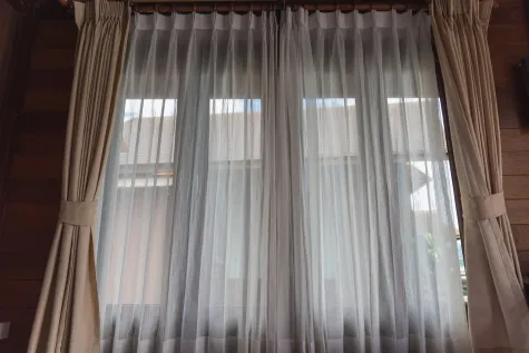 RADE STEVANOVIĆ PR RADNJA ZA PROIZVODNJU I TRGOVINU ROLETNI I TRAKASTIH ZAVESA FAMILY DECOR VRANJE, Zavese