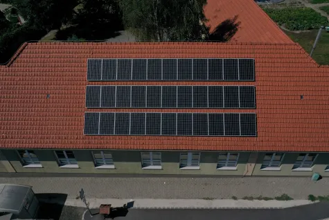 NEMANJA ZAKANJ PR ZELENA ENERGIJA, Solarne elektrane